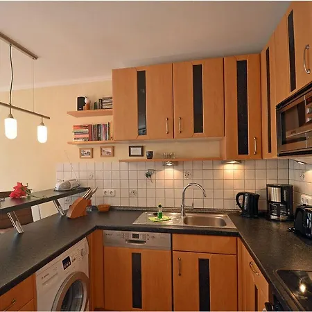 Max No 5 Comfortable *