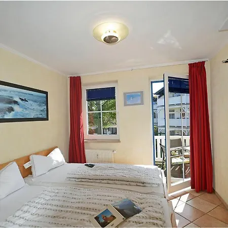 Max No 5 Comfortable * Glowe